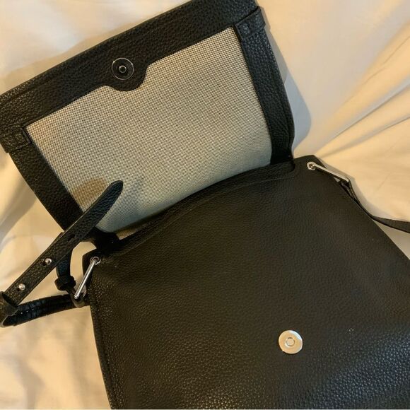 Vince Camuto Astra Crossbody Flap Handbag Black $248 - Picture 4 of 16